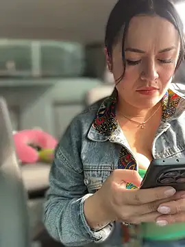 Lesly 10- online show from May 2026 08:26:02 PM