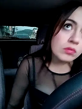 Snapshot of Lesly_10- chatting on October 2025 10:43:01 PM Lesly 10- online show from October 2025 10:43:01 PM