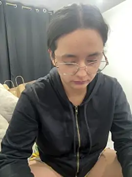 Snapshot of kae_styles chatting on February 2026 02:21:01 AM kae styles online show from February 2026 02:21:01 AM