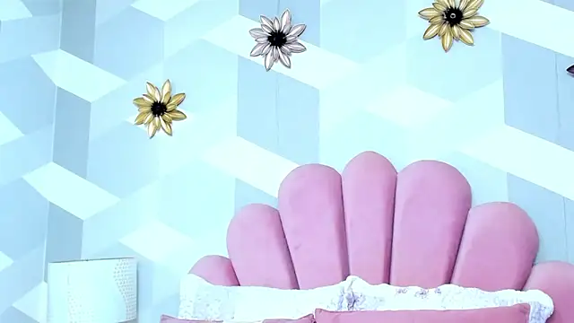 KylieMonnett online show from March 2025 10:44:02 AM