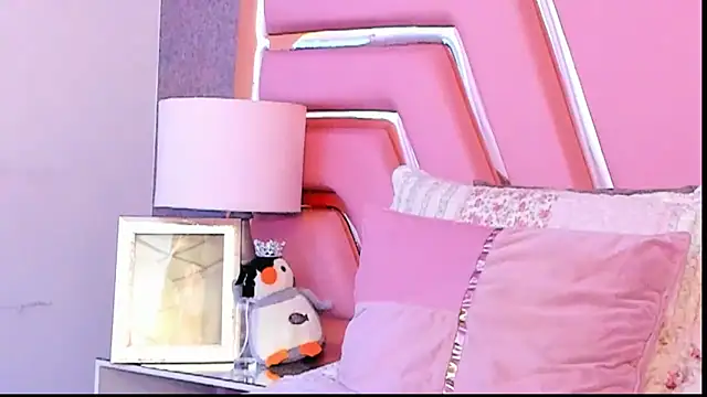 KylieMonnett online show from February 2026 01:06:01 AM