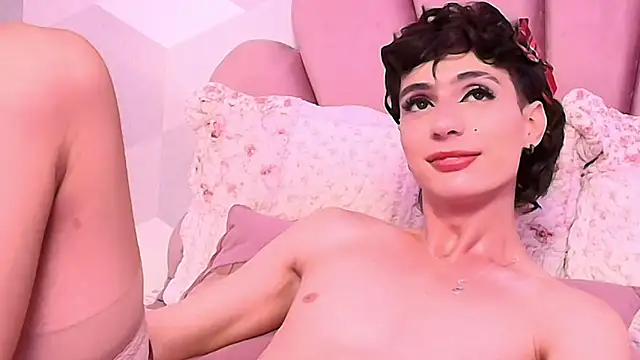 KylieMonnett online show from December 2025 08:04:02 PM