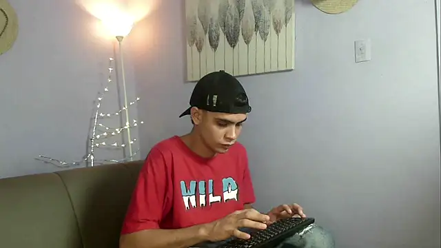 Snapshot of zacariasss_ chatting on October 2025 03:27:02 AM zacariasss online show from October 2025 03:27:02 AM