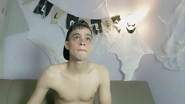 zacariasss  online show from November 2025 03:24:02 AM