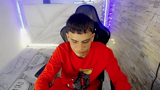 Snapshot of zacariasss_ chatting on December 2024 07:50:02 PM zacariasss online show from December 2024 07:50:02 PM