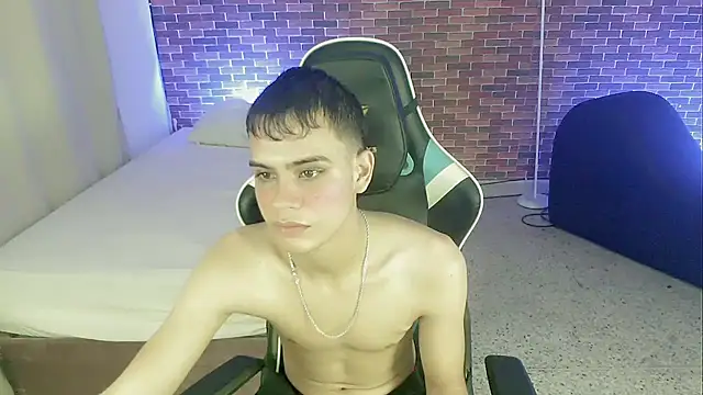 Snapshot of zacariasss_ chatting on September 2025 04:01:02 AM zacariasss online show from September 2025 04:01:02 AM