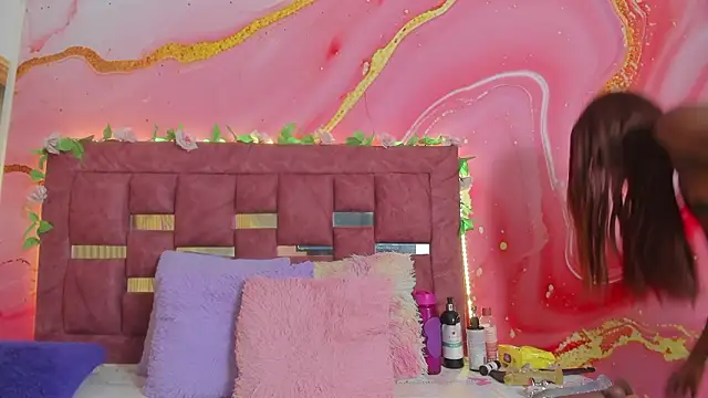 melody paris online show from March 2026 10:46:01 AM