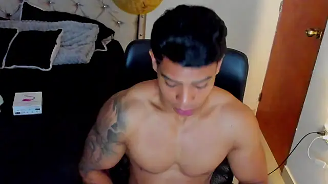 Snapshot of Andrew_wolf7 chatting on November 2025 01:11:01 PM Andrew wolf7 online show from November 2025 01:11:01 PM