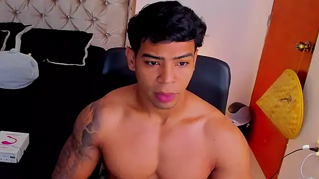 Andrew wolf7 online show from January 2026 12:15:02 AM