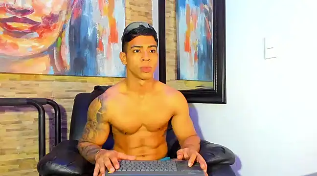 Snapshot of Andrew_wolf7 chatting on March 2025 05:20:01 AM Andrew wolf7 online show from March 2025 05:20:01 AM