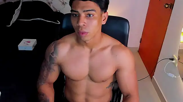 Snapshot of Andrew_wolf7 chatting on November 2025 06:56:02 PM Andrew wolf7 online show from November 2025 06:56:02 PM