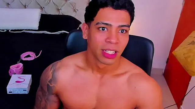 Andrew wolf7 online show from February 2026 09:47:02 PM