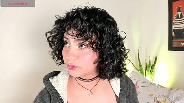 adriannyp 1 online show from April 2026 06:47:02 AM