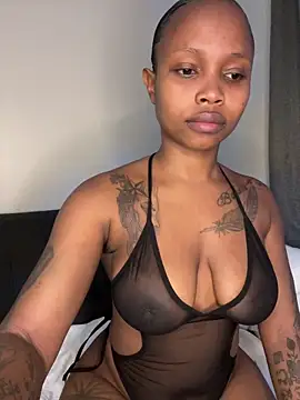 InkLady444 online show from February 2026 05:27:02 AM