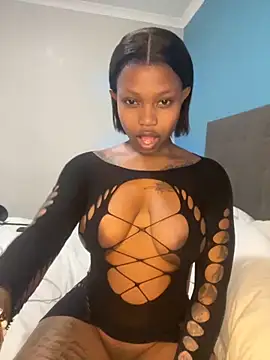 Snapshot of InkLady444 chatting on November 2025 04:38:01 AM InkLady444 online show from November 2025 04:38:01 AM