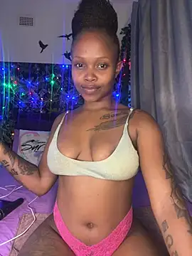 Snapshot of InkLady444 chatting on January 2025 10:12:02 PM InkLady444 online show from January 2025 10:12:02 PM