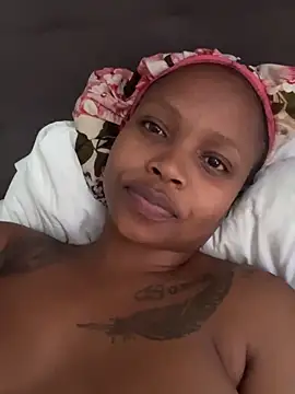 Snapshot of InkLady444 chatting on November 2025 12:09:02 PM InkLady444 online show from November 2025 12:09:02 PM