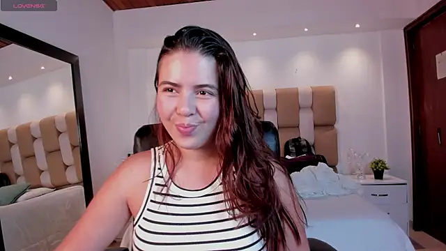 Lyssa Muller online show from October 2025 01:58:01 PM