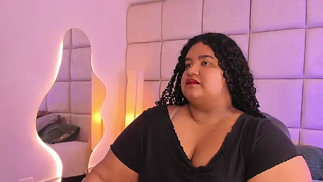 Miley Collins online show from November 2025 07:50:02 PM