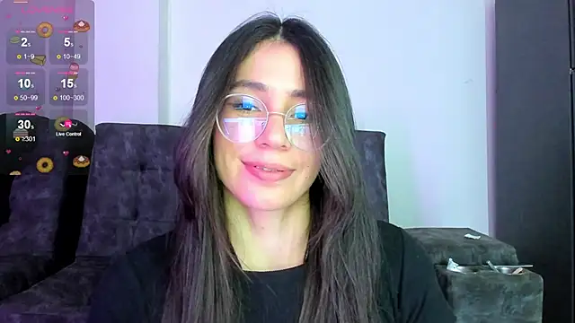 emmadiaz1 online show from January 2025 01:49:01 AM