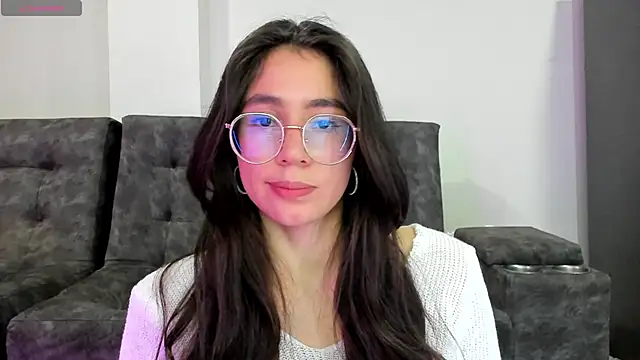 emmadiaz1 online show from January 2025 01:48:01 AM