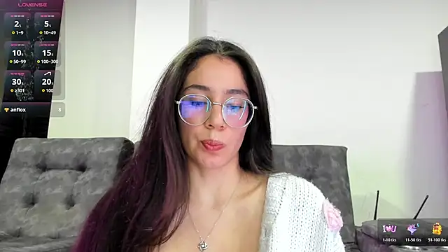 Snapshot of emmadiaz1 chatting on December 2025 03:12:02 AM emmadiaz1 online show from December 2025 03:12:02 AM