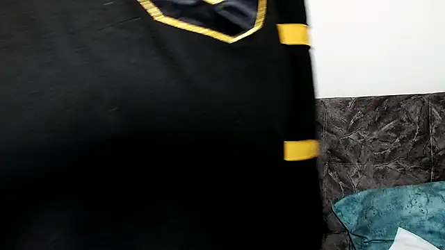 Snapshot of Exotic_tatto27121 chatting on December 2024 11:30:01 PM Exotic tatto27121 online show from December 2024 11:30:01 PM