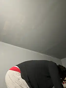 Snapshot of SluttyLyfe4L chatting on April 2026 10:55:01 AM SluttyLyfe4L online show from April 2026 10:55:01 AM