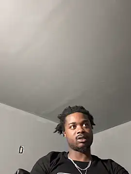 Snapshot of SluttyLyfe4L chatting on March 2026 12:37:01 AM SluttyLyfe4L online show from March 2026 12:37:01 AM