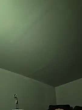 Snapshot of SluttyLyfe4L chatting on March 2026 01:24:01 AM SluttyLyfe4L online show from March 2026 01:24:01 AM