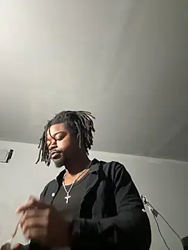 Snapshot of SluttyLyfe4L chatting on March 2026 04:51:01 PM SluttyLyfe4L online show from March 2026 04:51:01 PM