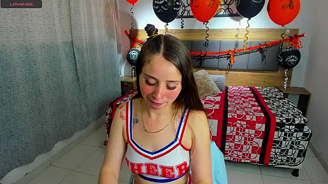 martina lujann online show from October 2025 12:50:02 PM