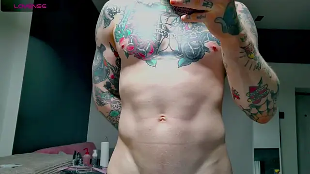 Snapshot of white_King9999 chatting on December 2025 03:40:01 AM white King9999 online show from December 2025 03:40:01 AM