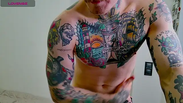 Snapshot of white_King9999 chatting on January 2026 12:22:02 PM white King9999 online show from January 2026 12:22:02 PM