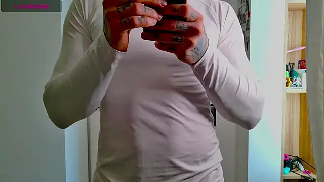 Snapshot of white_King9999 chatting on February 2026 11:26:01 AM white King9999 online show from February 2026 11:26:01 AM