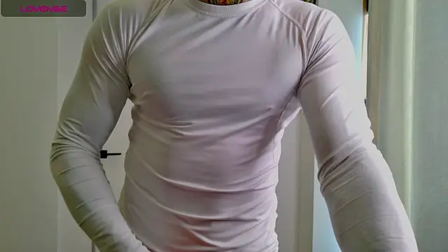 Snapshot of white_King9999 chatting on February 2026 09:11:01 AM white King9999 online show from February 2026 09:11:01 AM