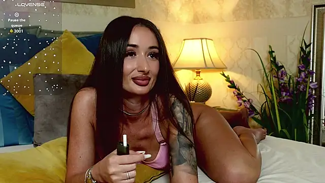 OneOutrageous online show from November 2025 03:29:02 PM