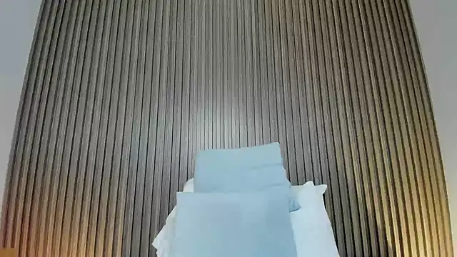 dania miller  online show from October 2025 02:40:01 PM