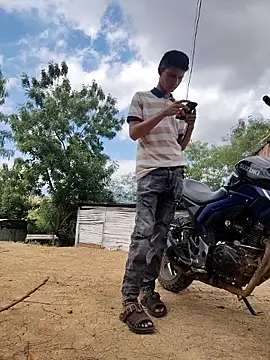 Juan Hotcaliemte online show from November 2025 02:38:02 PM