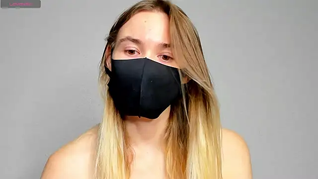 DaisyWildes online show from December 2024 08:43:01 PM