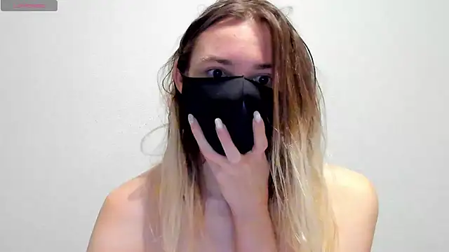 DaisyWildes online show from December 2024 05:39:02 PM