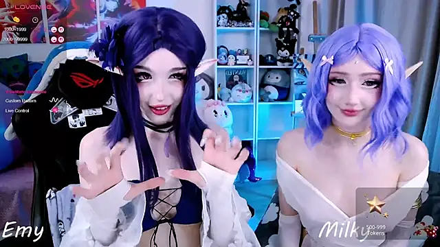 Snapshot of _Sparkland_ chatting on September 2025 06:25:02 PM Sparkland online show from September 2025 06:25:02 PM