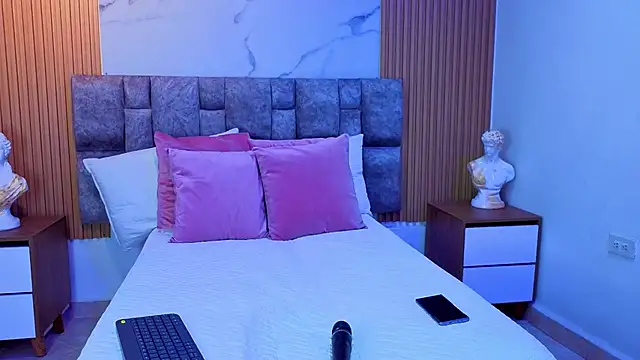 Khalifa fletcher online show from November 2025 09:51:01 PM