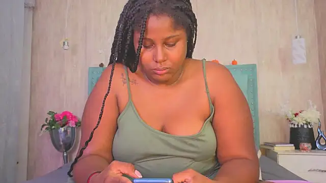 Alexa roussee online show from October 2025 01:36:02 PM