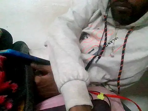 devilsam3327 online show from November 2025 09:26:01 PM