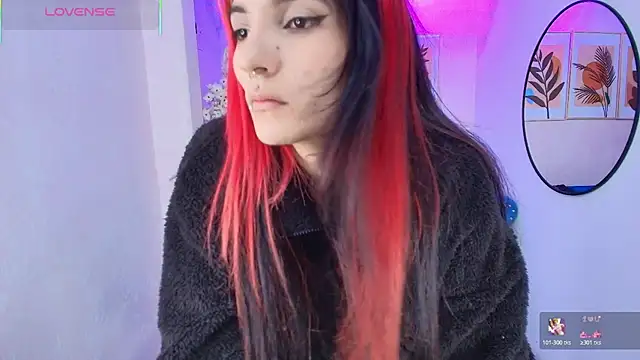 Snapshot of Dafne_huges chatting on October 2025 07:16:02 PM Dafne huges online show from October 2025 07:16:02 PM