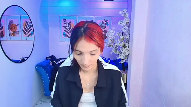 Snapshot of Dafne_huges chatting on September 2025 07:53:01 PM Dafne huges online show from September 2025 07:53:01 PM