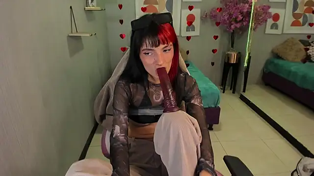 Snapshot of Dafne_huges chatting on February 2025 10:36:02 PM Dafne huges online show from February 2025 10:36:02 PM
