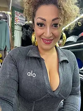 Snapshot of Katti_Barrera chatting on July 2026 08:26:01 PM Katti Barrera online show from July 2026 08:26:01 PM