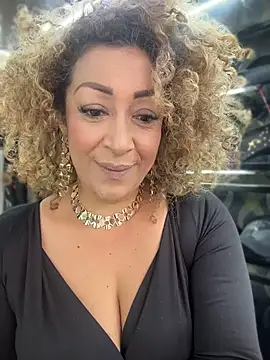 Snapshot of Katti_Barrera chatting on July 2026 07:32:02 PM Katti Barrera online show from July 2026 07:32:02 PM